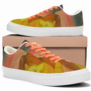 Men Aura Low Top Canvas Shoes