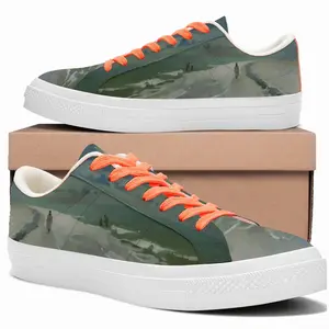 Men Storm By The Sea Low Top Canvas Shoes