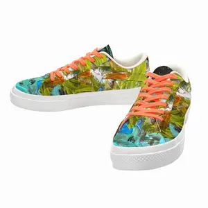 Men Alienation In A Fake World Low Top Canvas Shoes