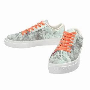 Men Grounded Low Top Canvas Shoes