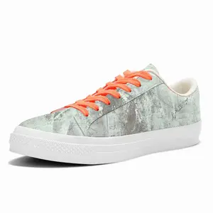 Men Grounded Low Top Canvas Shoes