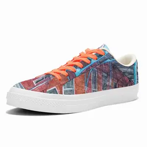 Men Under The Viaduct Low Top Canvas Shoes