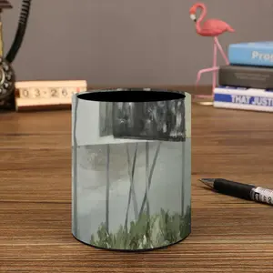 Roadside Attraction Pen Holder (Round)