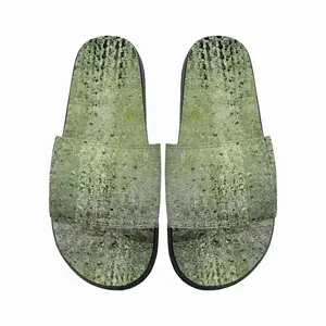 Men Material And Texture Slip On Slippers