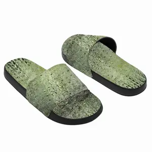 Men Material And Texture Slip On Slippers