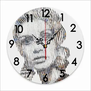 Twiggy Inoubliable Wall Clock