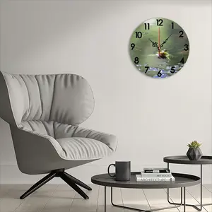 Green Frog - Staring Contest Wall Clock