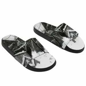 Men Old Yard In Winter Slip On Slippers