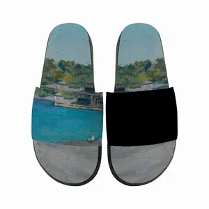 Men The Beach In Big Utrish Slip On Slippers