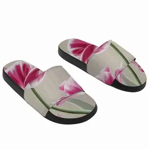 Men Tulips Slip On Slippers