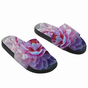 Men Mesmerizing Peony Slip On Slippers