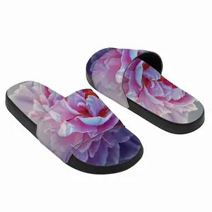 Men Mesmerizing Peony Slip On Slippers