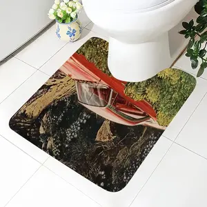 The Burled Hollow Toilet Bowl Mat