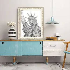 The Statue Of Liberty Round Diamond Painting (Multi-Size, Vertical)