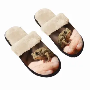 Men Ontario Hand Frog Fuzzy Slippers