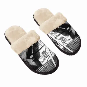 Men Outskirts Of Rakhov Fuzzy Slippers