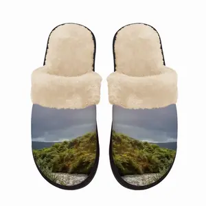 Men A Wintery Kildonan Burn Fuzzy Slippers