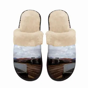 Men Snowy Highlands Fuzzy Slippers