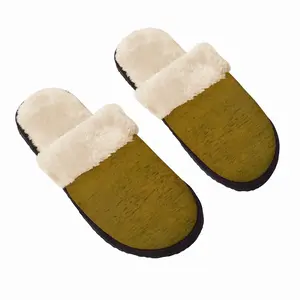 Men Brushed Medallion Fuzzy Slippers