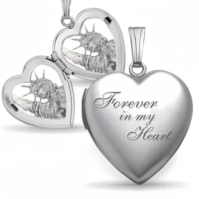 The Statue Of Liberty Love Necklace