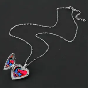 Affiche Collector 4 Love Necklace