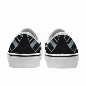 Men Madri In Black Low Top Shoes (Foam)