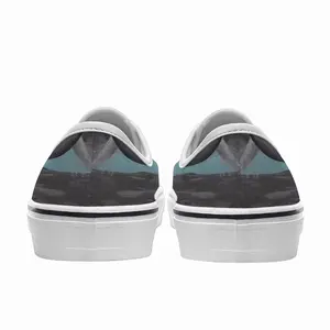 Men Puking Plastic Low Top Shoes (Foam)